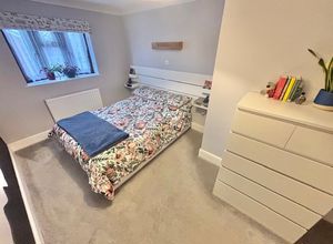 Bedroom- click for photo gallery